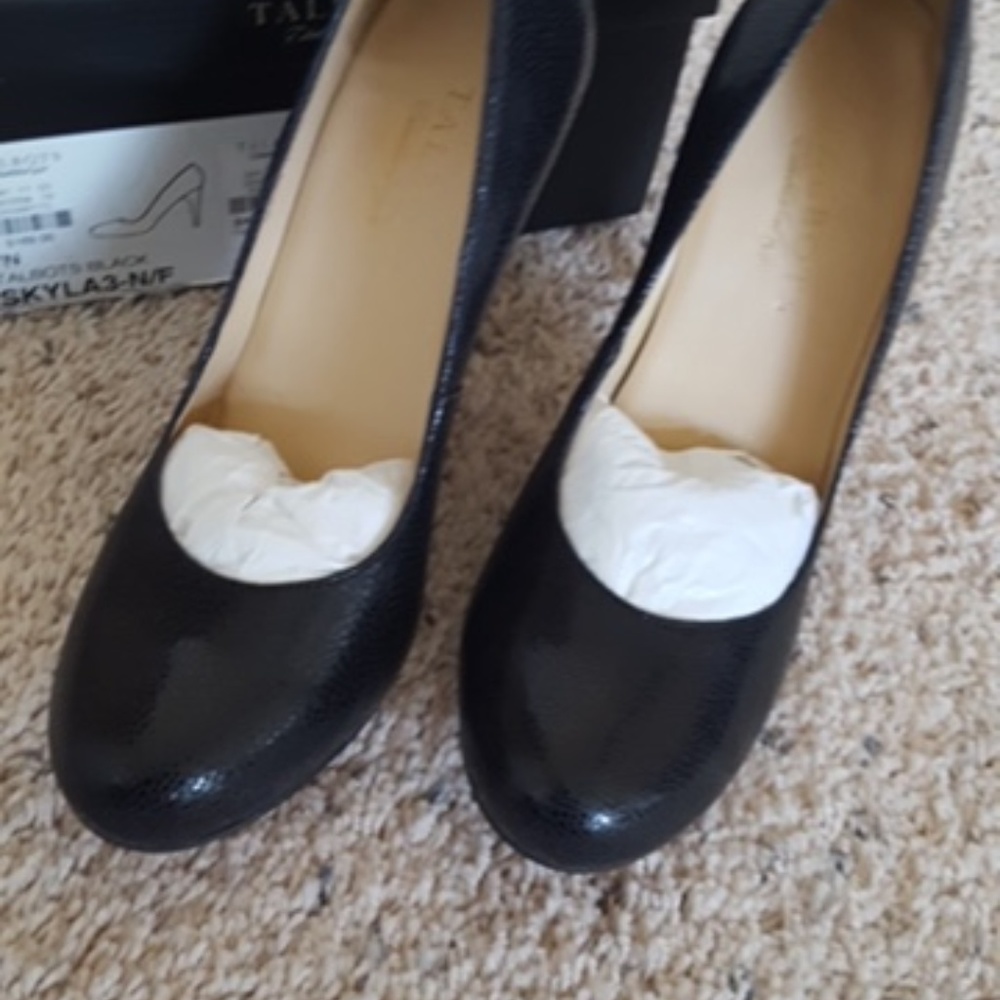 Talbots Pump, Size 7.  New, Never Worn